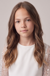 Vivienne white dress – close-up of the round neckline and sequinned tulle on the shoulders