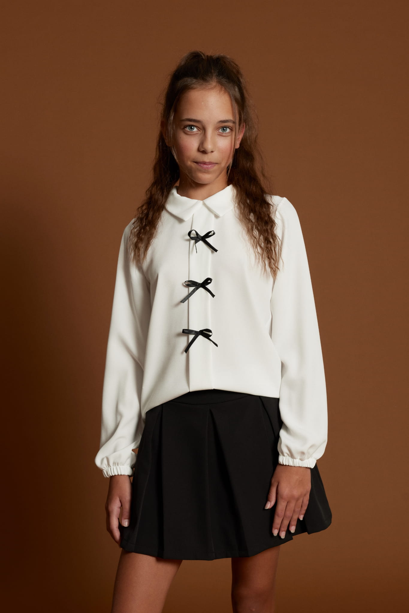 ARTS&SCIENCE BOW COLLAR BLOUSE 【新品未使用】 Girls Ecru Bow Blouse and Black Skort Set | ZOYA Dresses UK